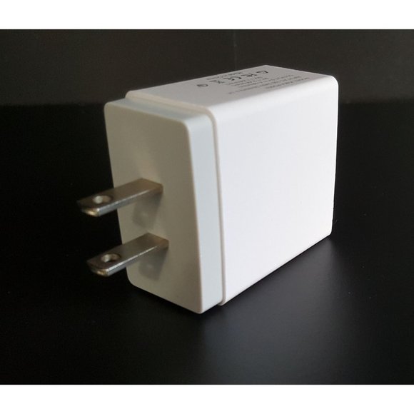 Fast PD Wall Charger 4 Ports for iPhone, Samsung, Type C fast charging - Picture 4 of 5